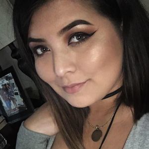 Meet your Posher, Aileen